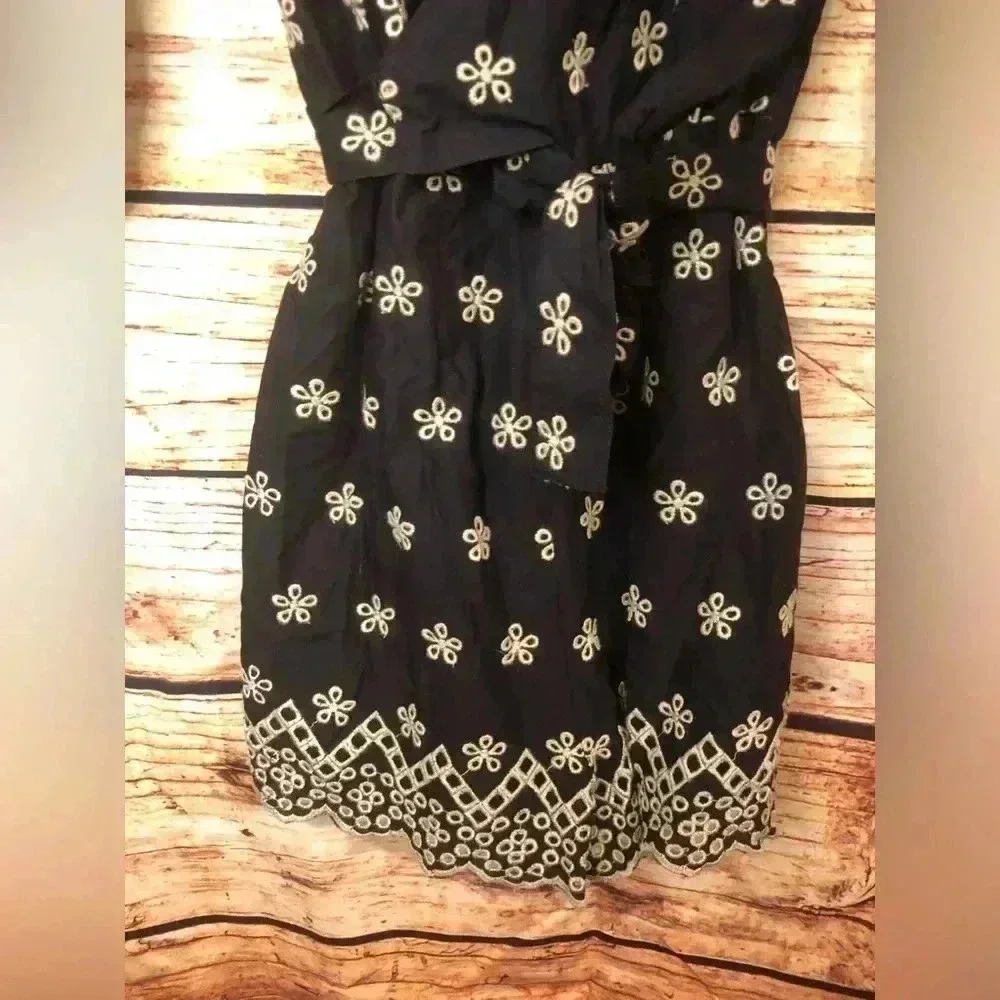 VENUS Women’s Black and Cream Floral Romper Many Sizes NWOT and NWT